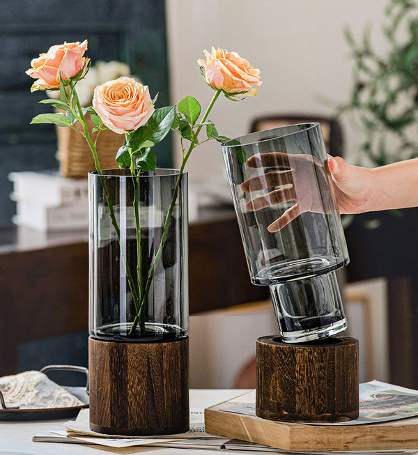 Vase à fleurs rond en verre et bois